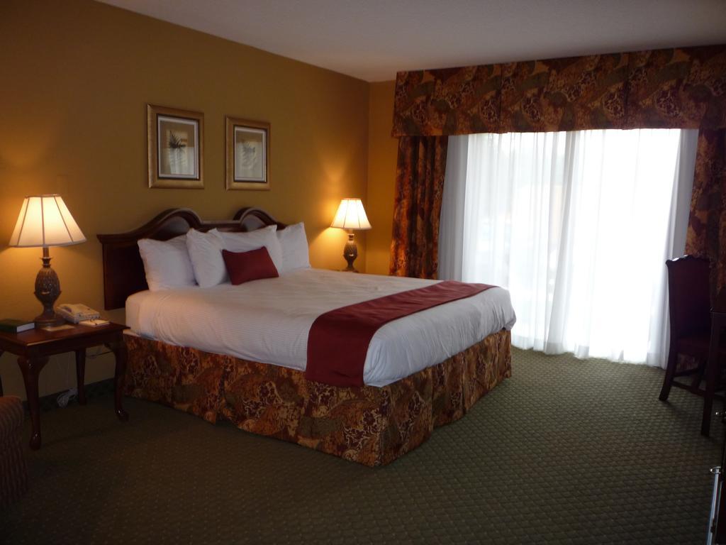 Fredericksburg Hospitality House Hotel Esterno foto